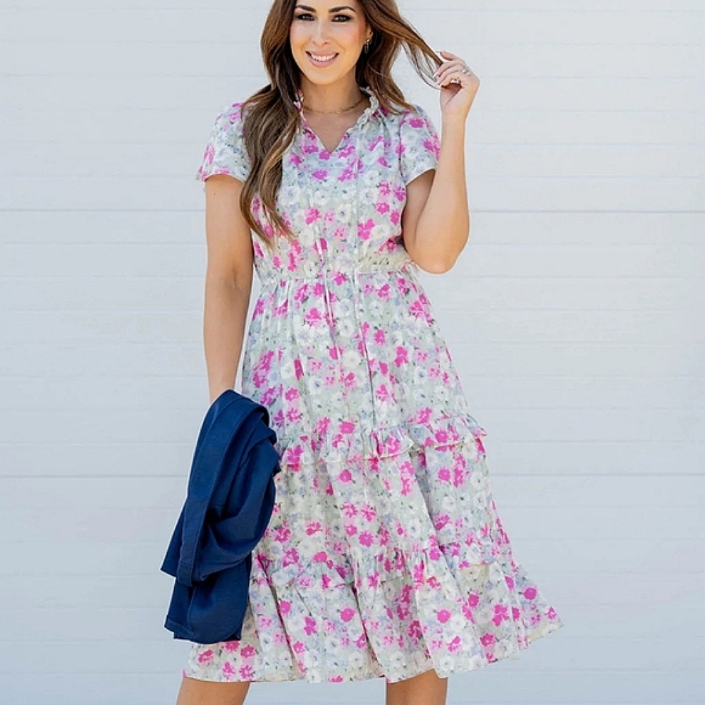 Sweet dress. Perfect for Easter